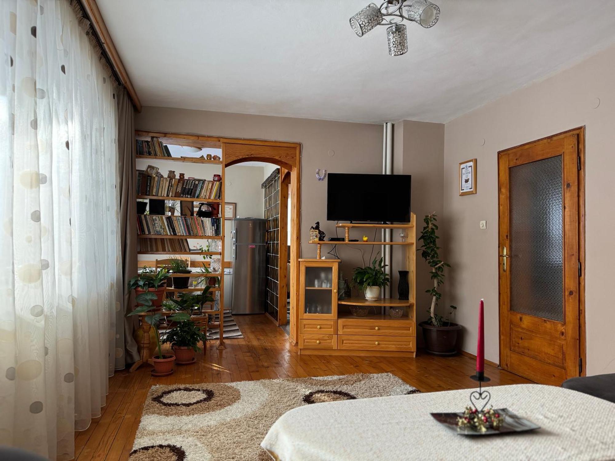 Mama Emiliya Guest House Beli Iskar Buitenkant foto