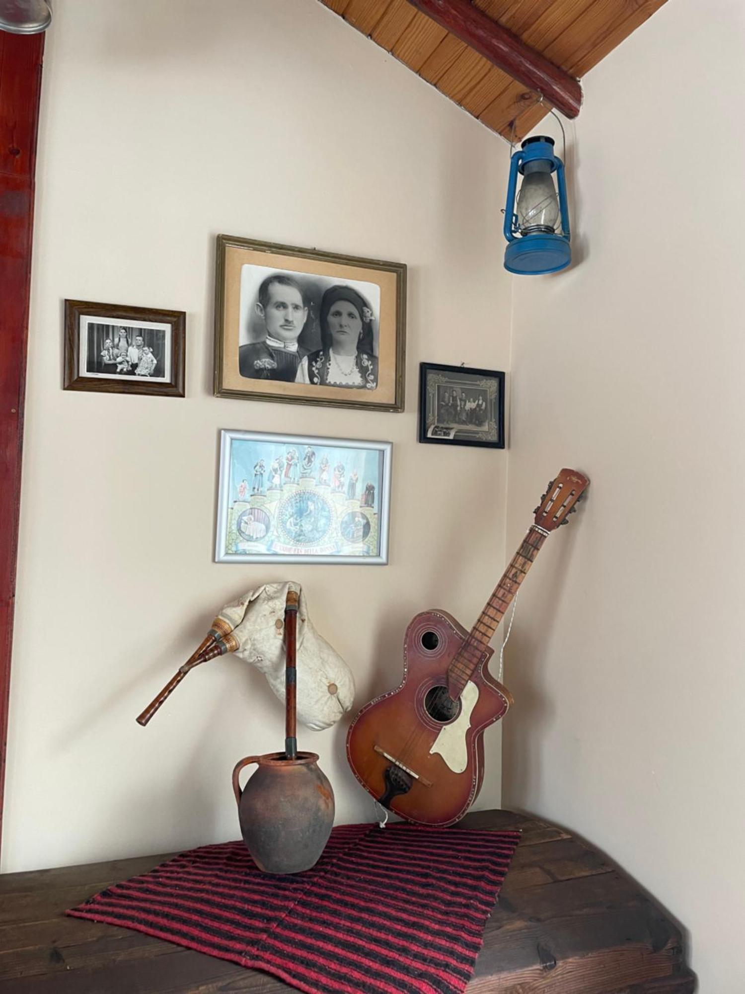 Mama Emiliya Guest House Beli Iskar Buitenkant foto